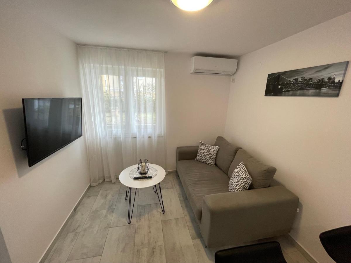 Apartment Dida Крк Екстер'єр фото