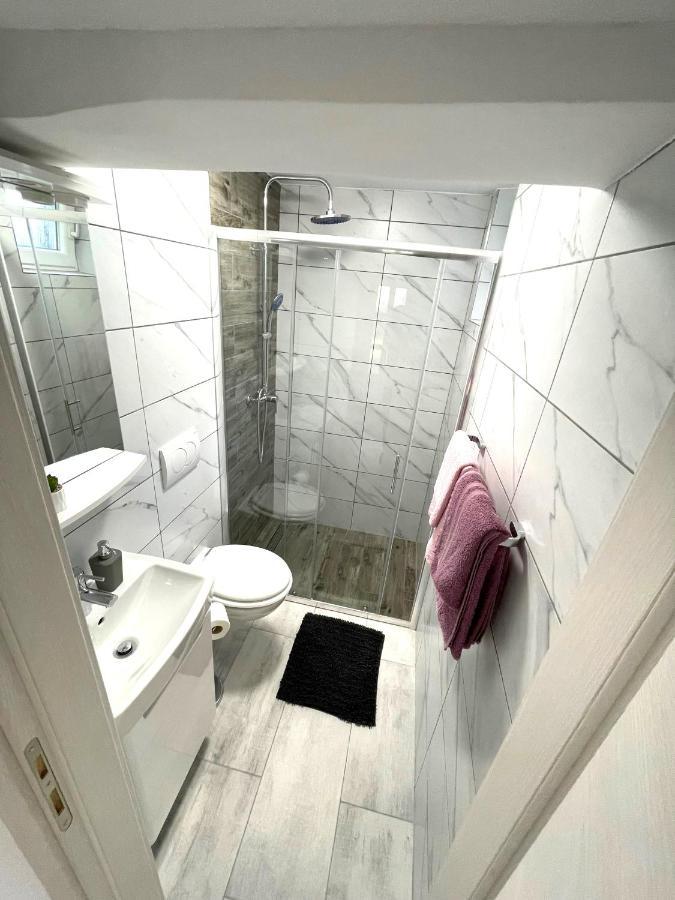 Apartment Dida Крк Екстер'єр фото