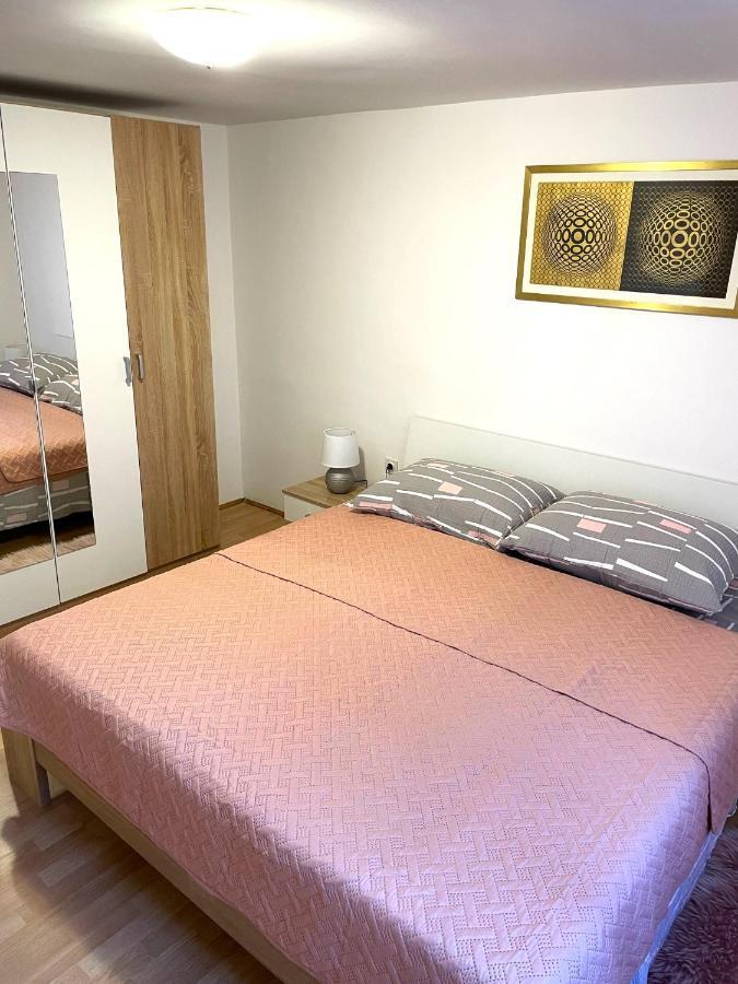 Apartment Dida Крк Екстер'єр фото